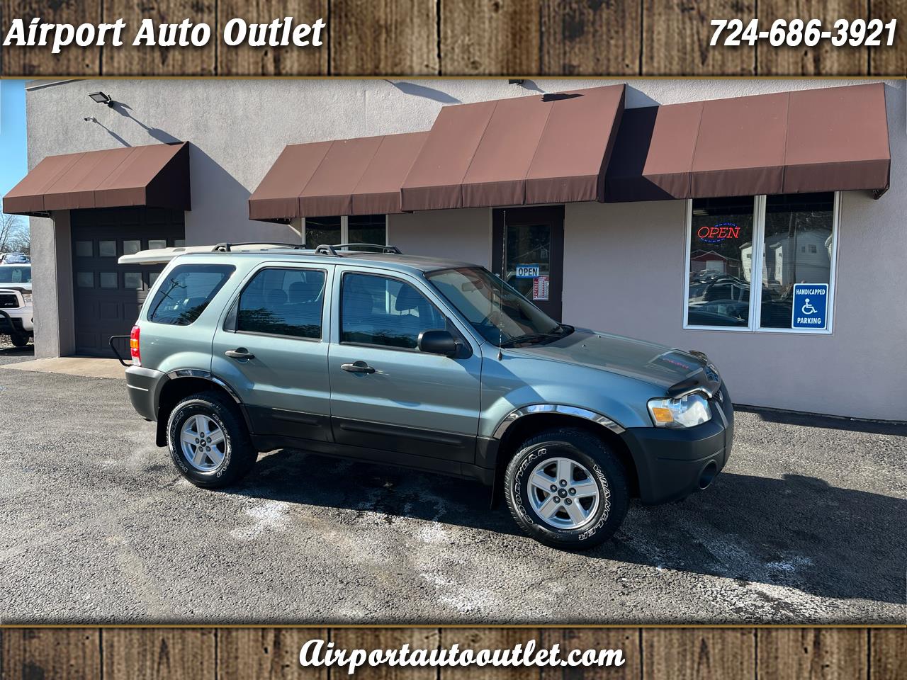 2005 Ford Escape XLS 4WD