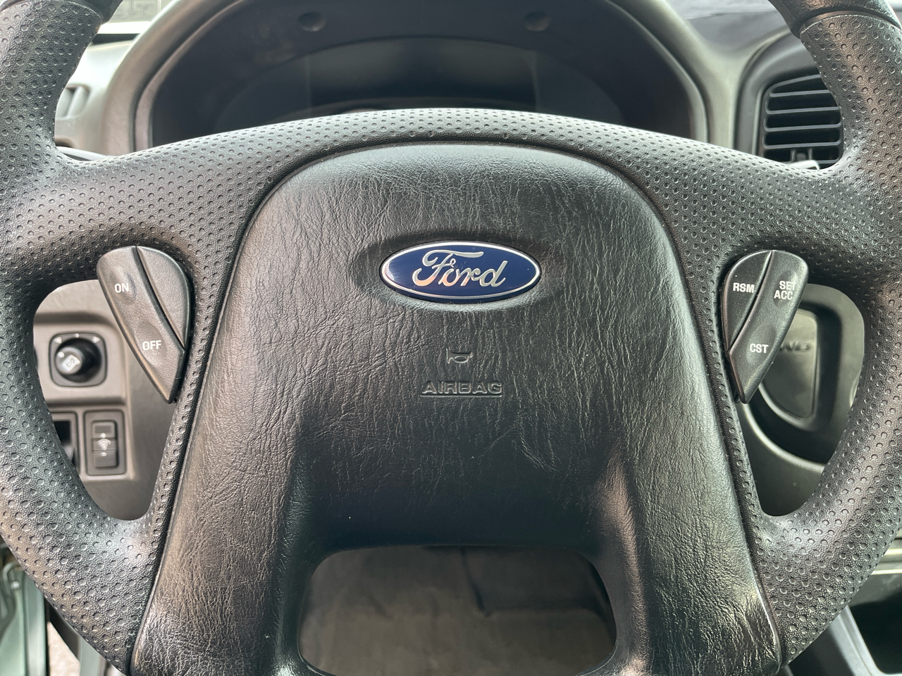 Ford Escape XLS 4WD 2005