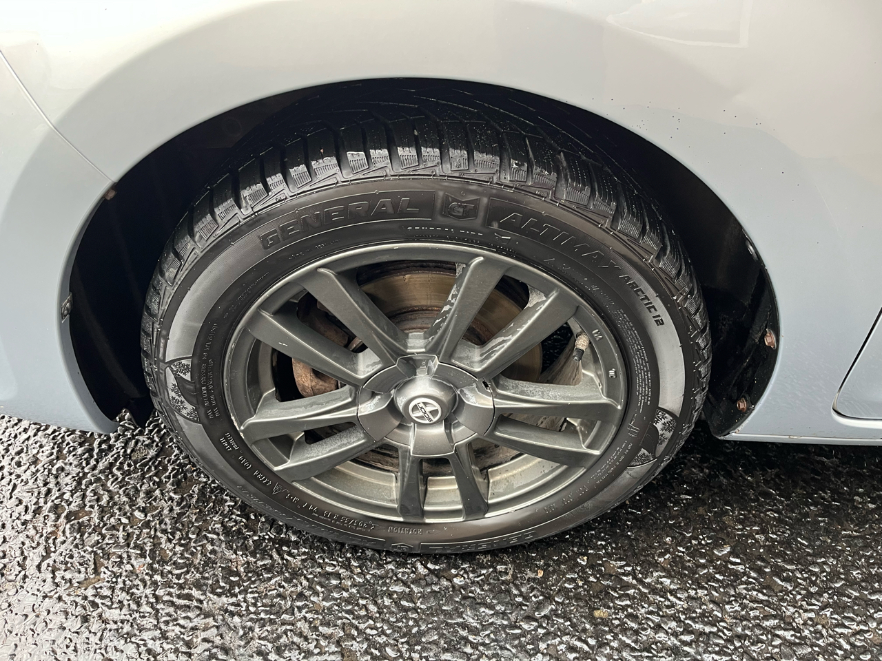 Scion xB 5-Door Wagon 4-Spd AT 2013