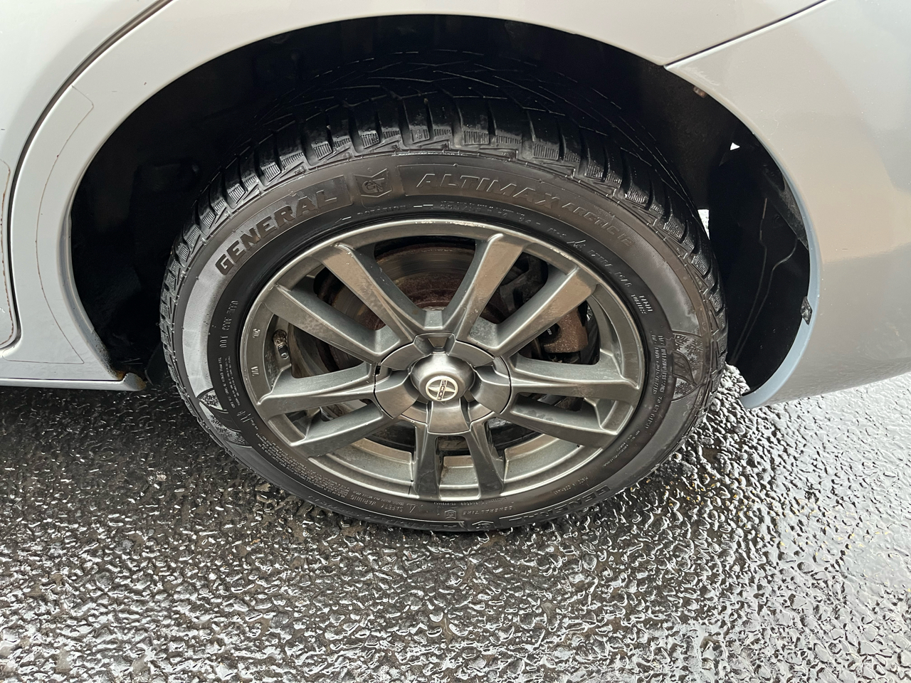 Scion xB 5-Door Wagon 4-Spd AT 2013