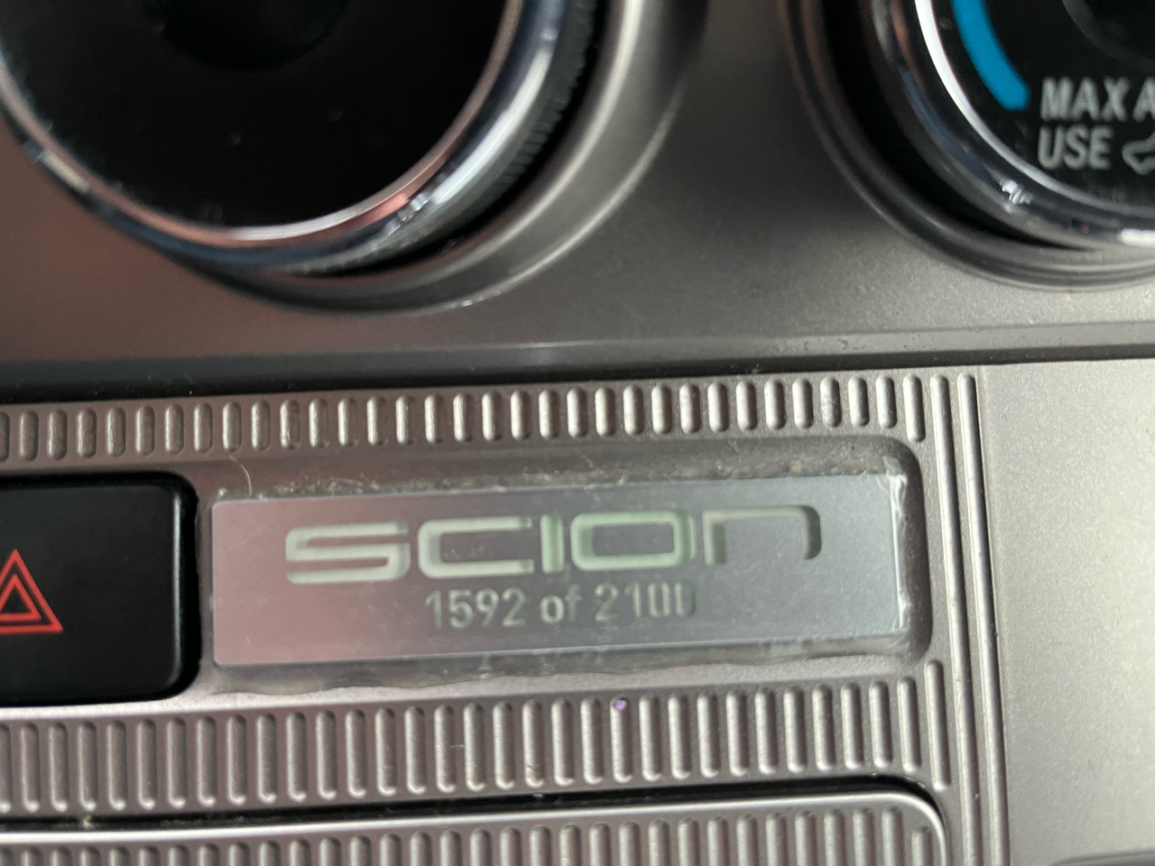 Scion xB 5-Door Wagon 4-Spd AT 2013
