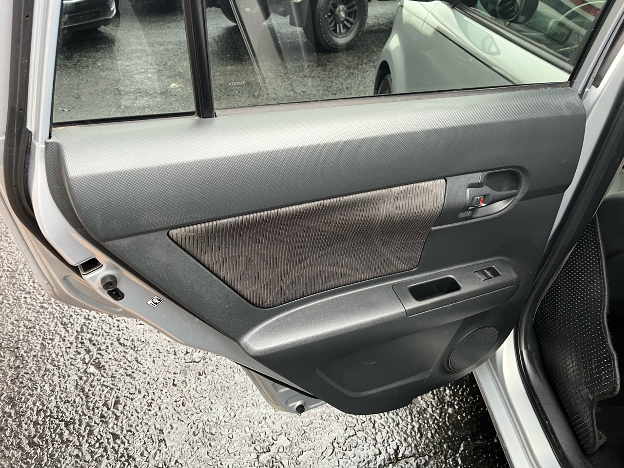 Scion xB 5-Door Wagon 4-Spd AT 2013