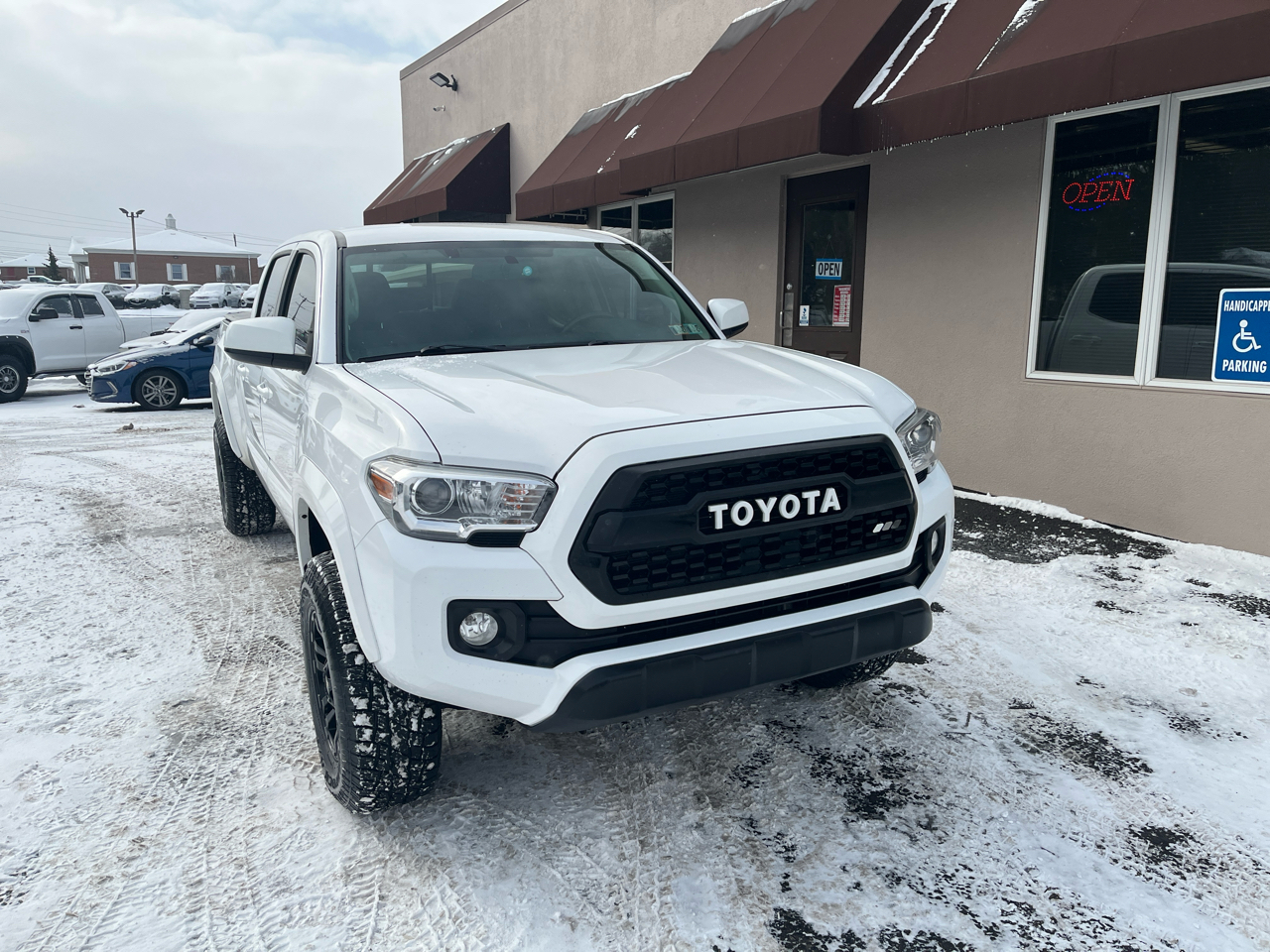 Toyota Tacoma SR5 Double Cab Super Long Bed V6 6AT 4WD 2016