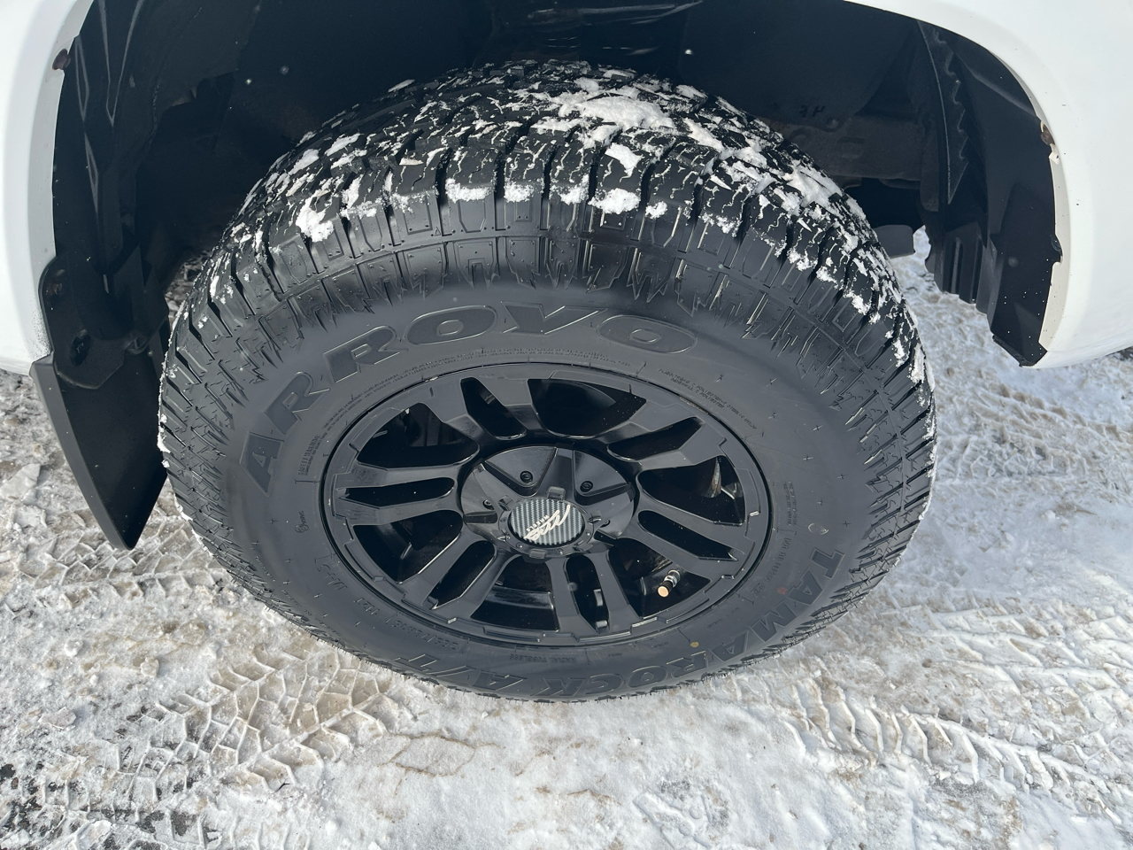 Toyota Tacoma SR5 Double Cab Super Long Bed V6 6AT 4WD 2016