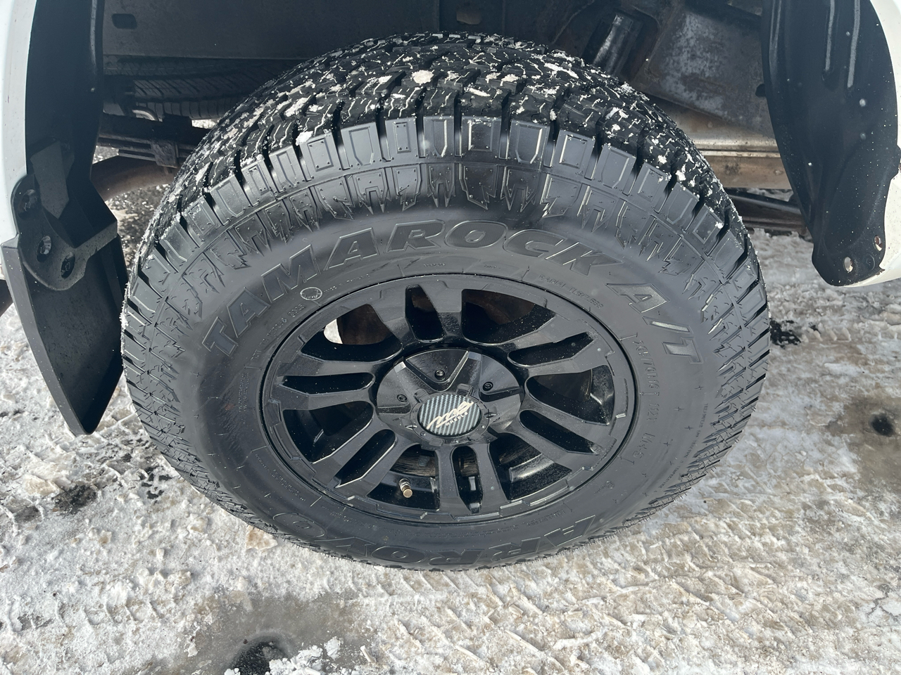 Toyota Tacoma SR5 Double Cab Super Long Bed V6 6AT 4WD 2016