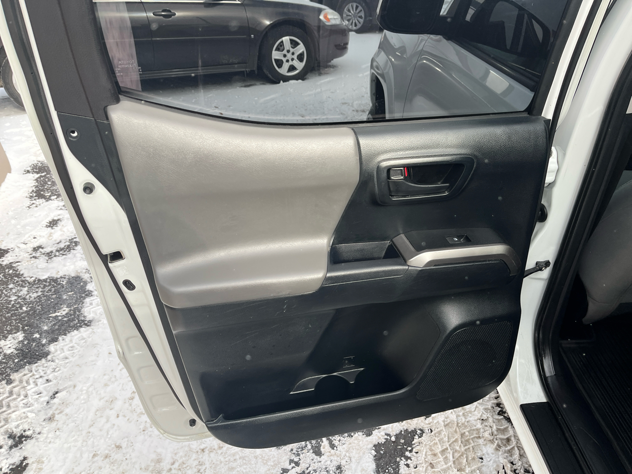 Toyota Tacoma SR5 Double Cab Super Long Bed V6 6AT 4WD 2016