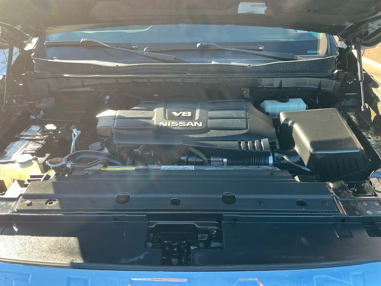 Nissan Titan 4x4 Crew Cab SV 2017