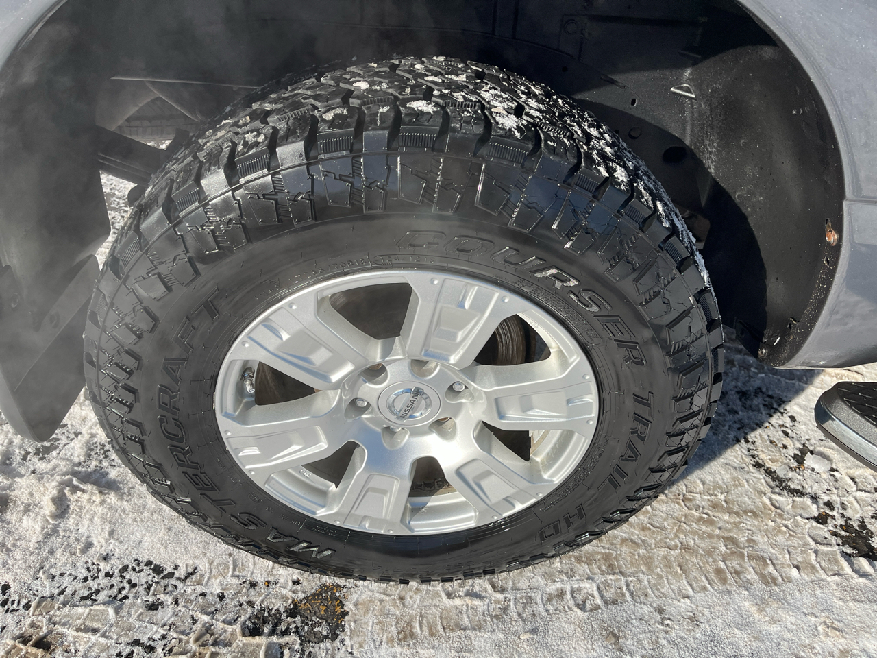 Nissan Titan 4x4 Crew Cab SV 2017