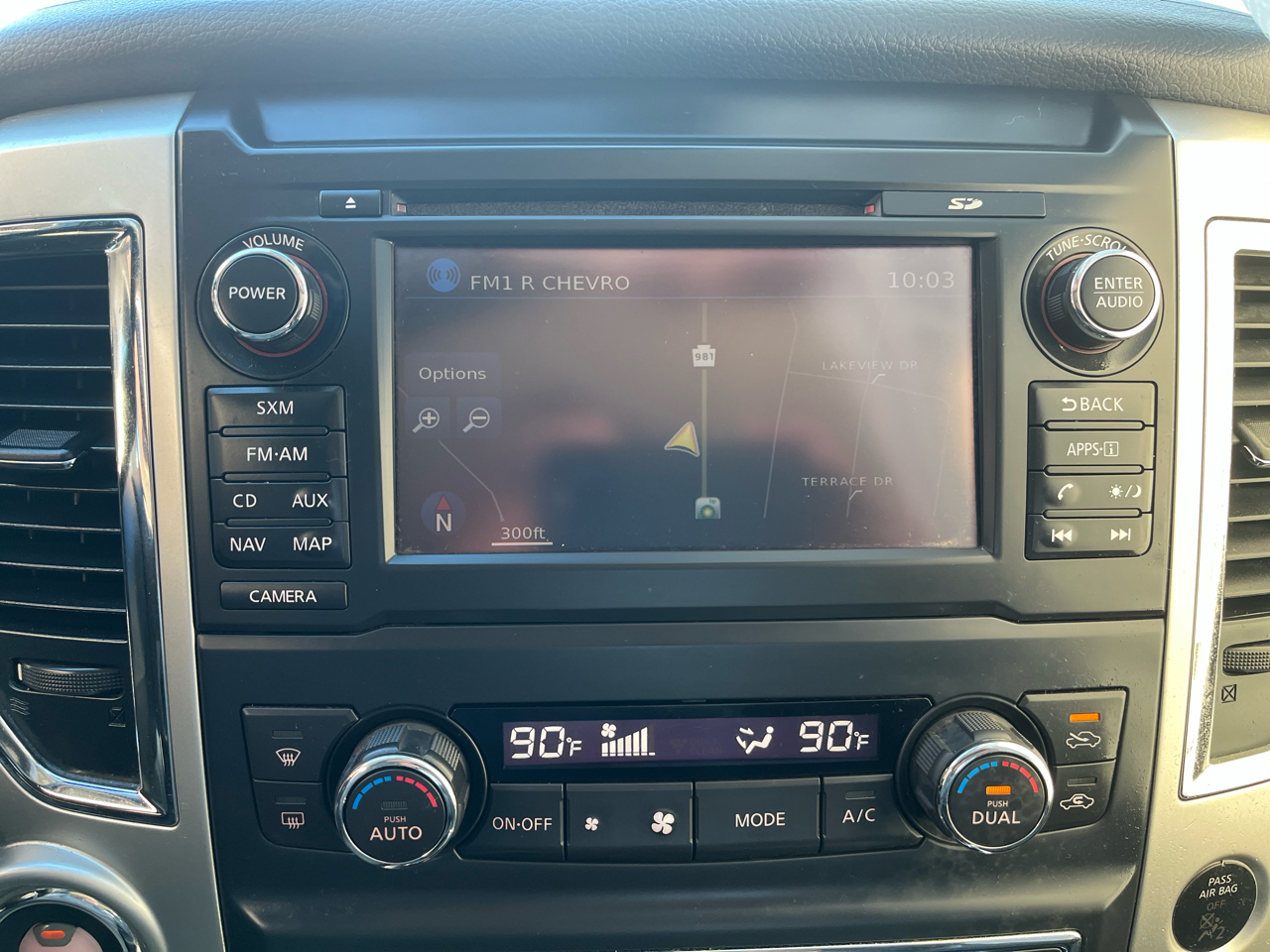 Nissan Titan 4x4 Crew Cab SV 2017