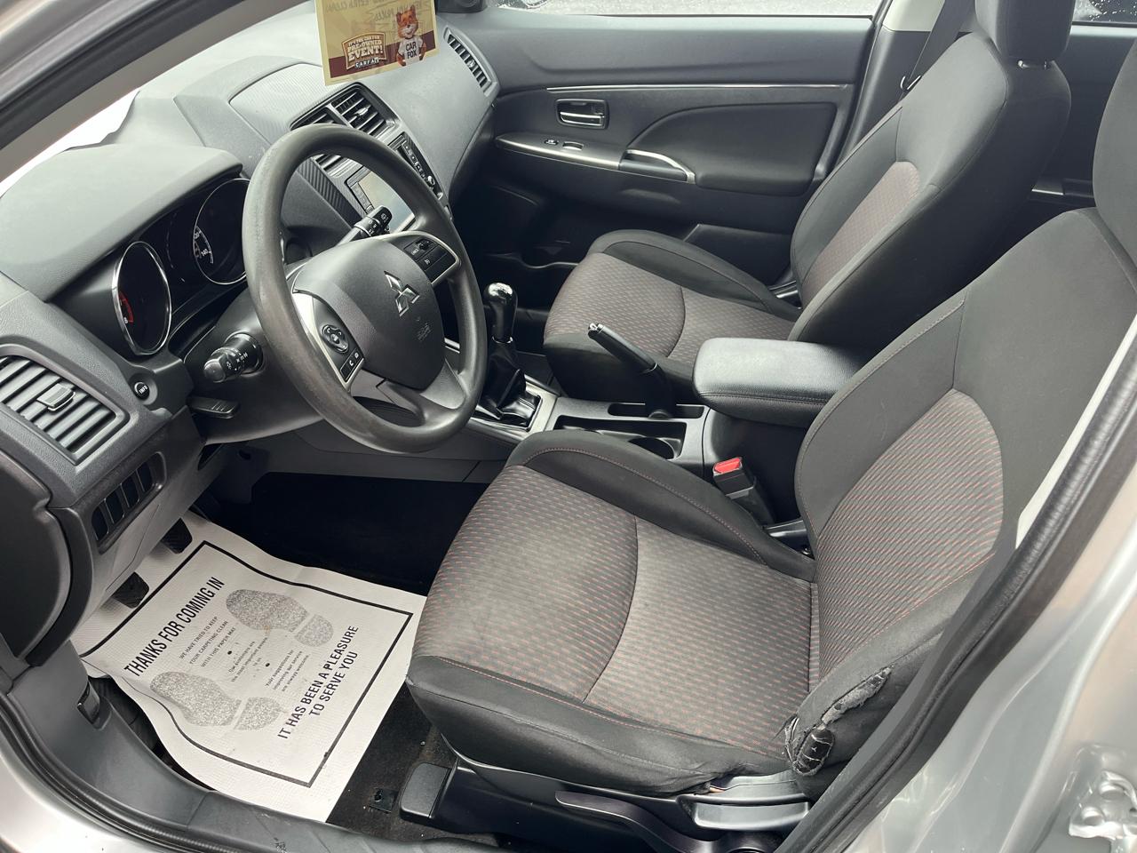 Mitsubishi Outlander Sport 2.0 ES 5M 2018