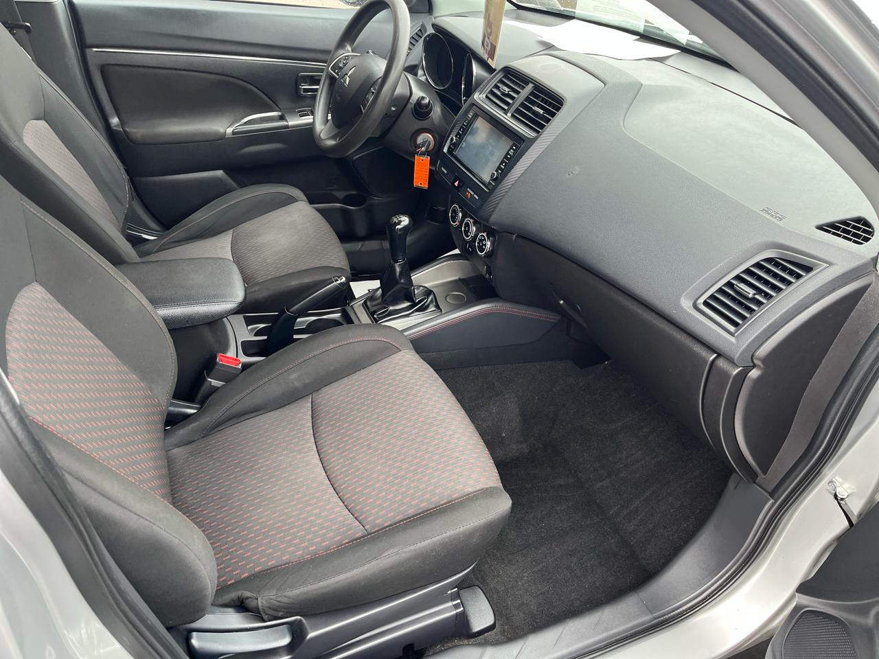 Mitsubishi Outlander Sport 2.0 ES 5M 2018