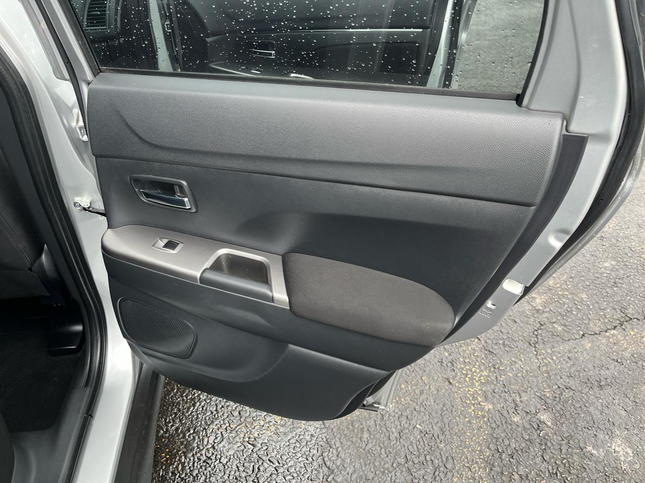 Mitsubishi Outlander Sport 2.0 ES 5M 2018