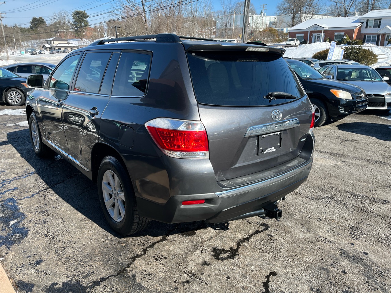 Toyota Highlander SE 4D SUV AWD 2012