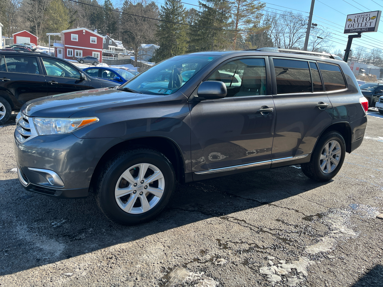 Toyota Highlander SE 4D SUV AWD 2012