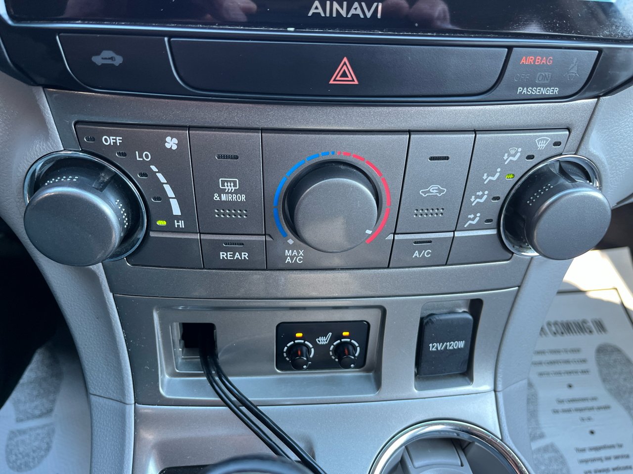 Toyota Highlander SE 4D SUV AWD 2012