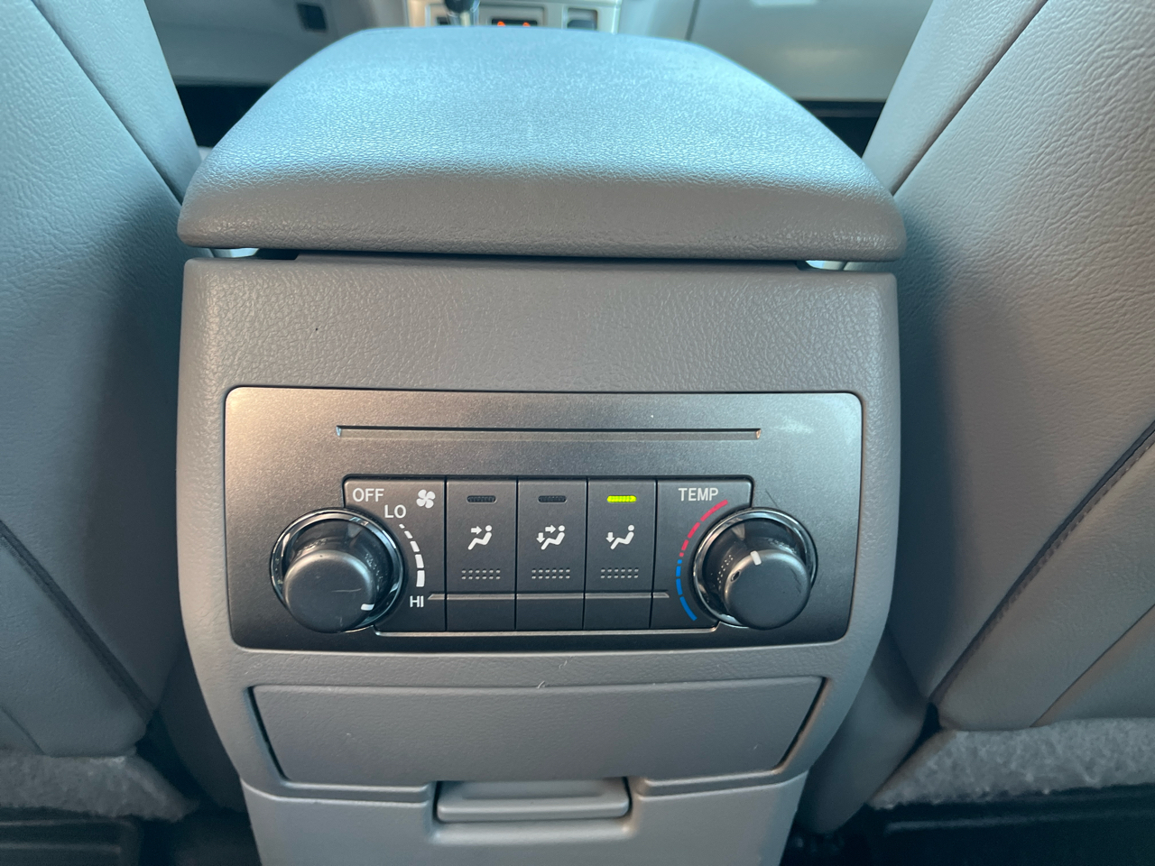 Toyota Highlander SE 4D SUV AWD 2012