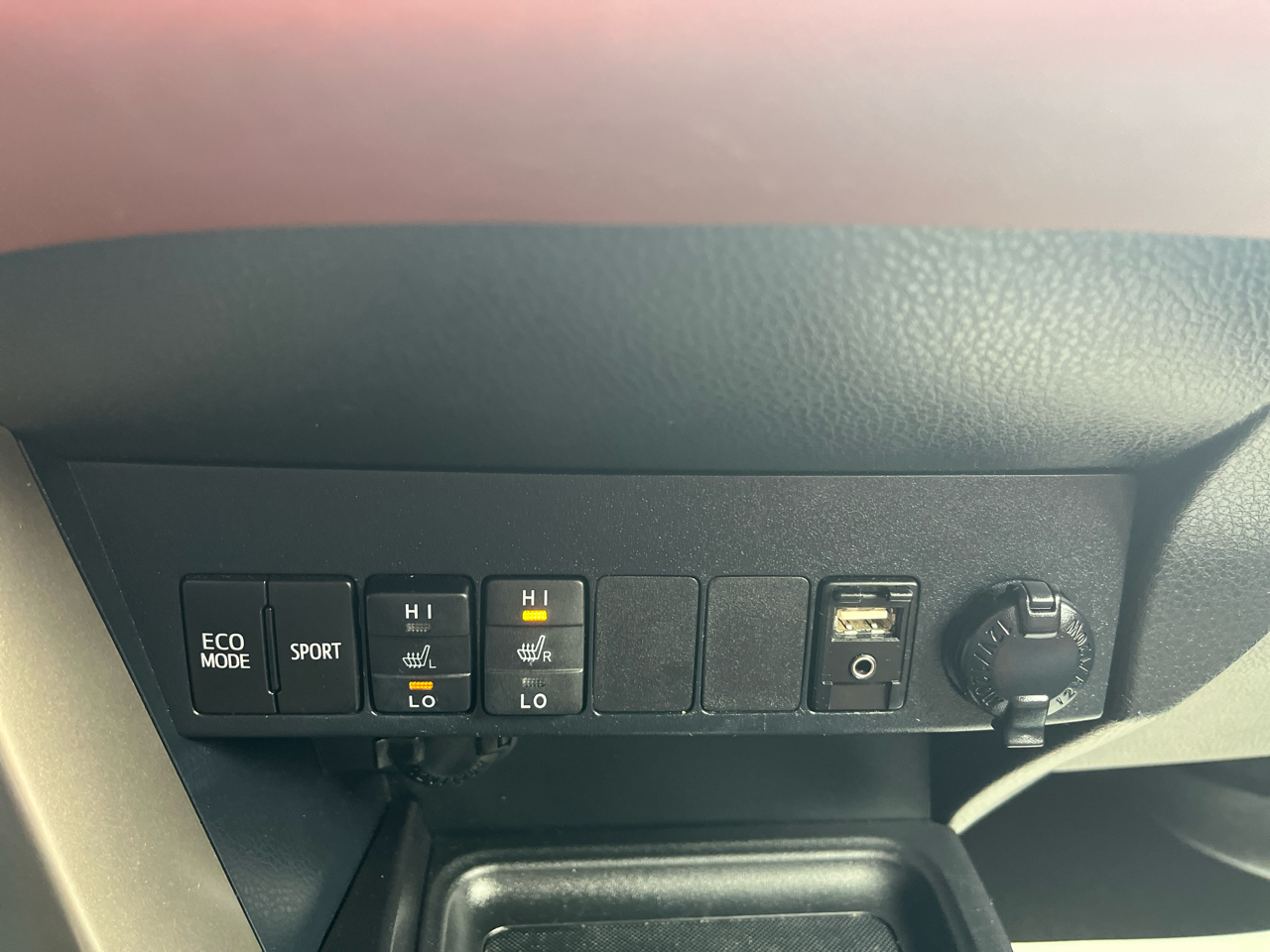 Toyota RAV4 Limited AWD 2014