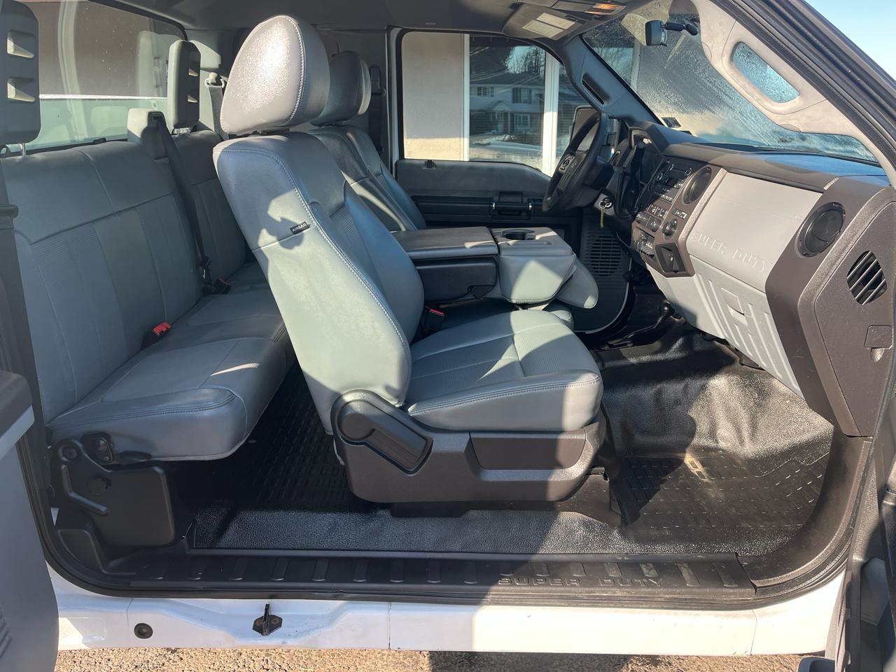 Ford F-350 SD XLT SuperCab Long Bed 4WD 2014