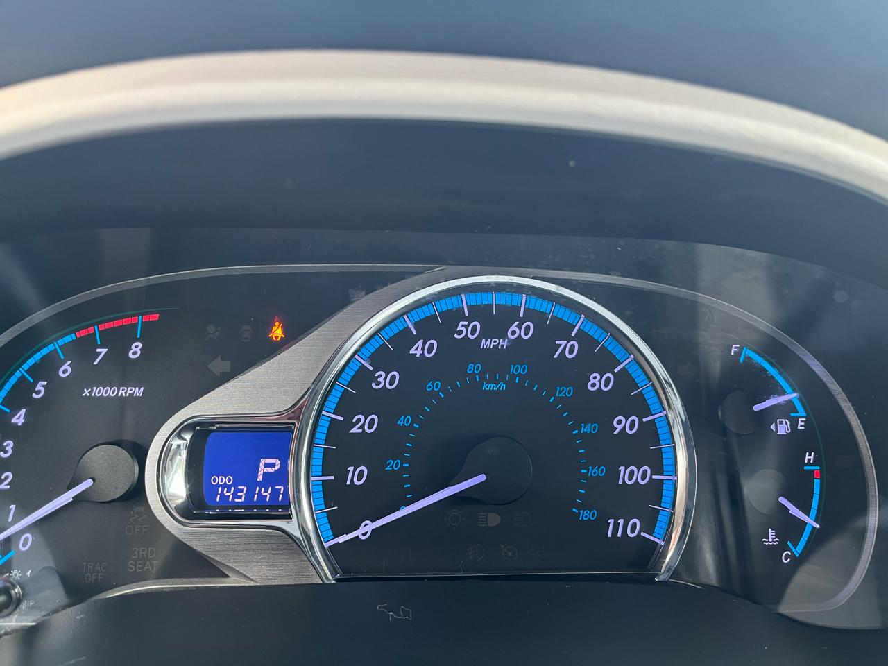 Toyota Sienna XLE FWD 8-Passenger V6 2012