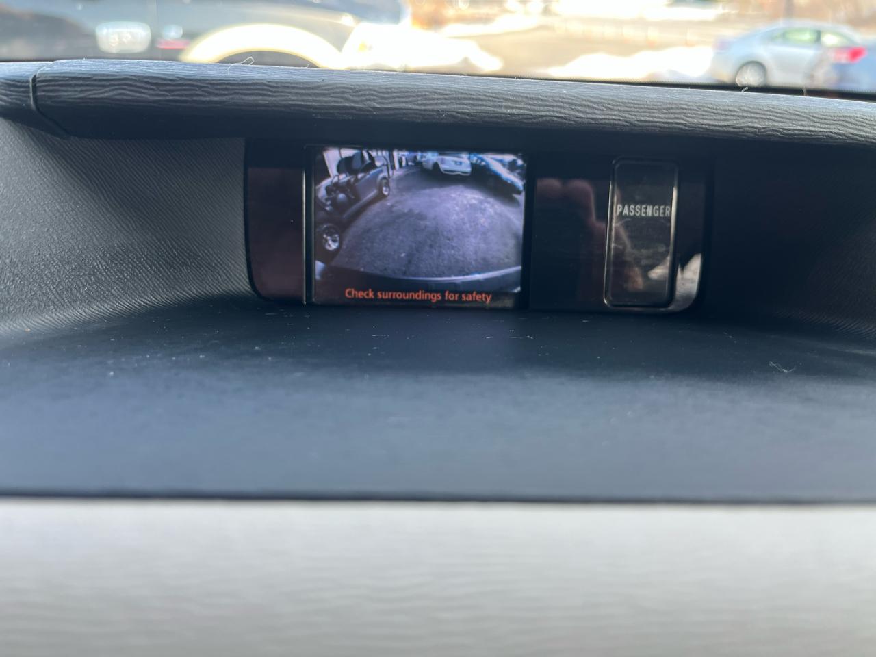 Toyota Sienna XLE FWD 8-Passenger V6 2012