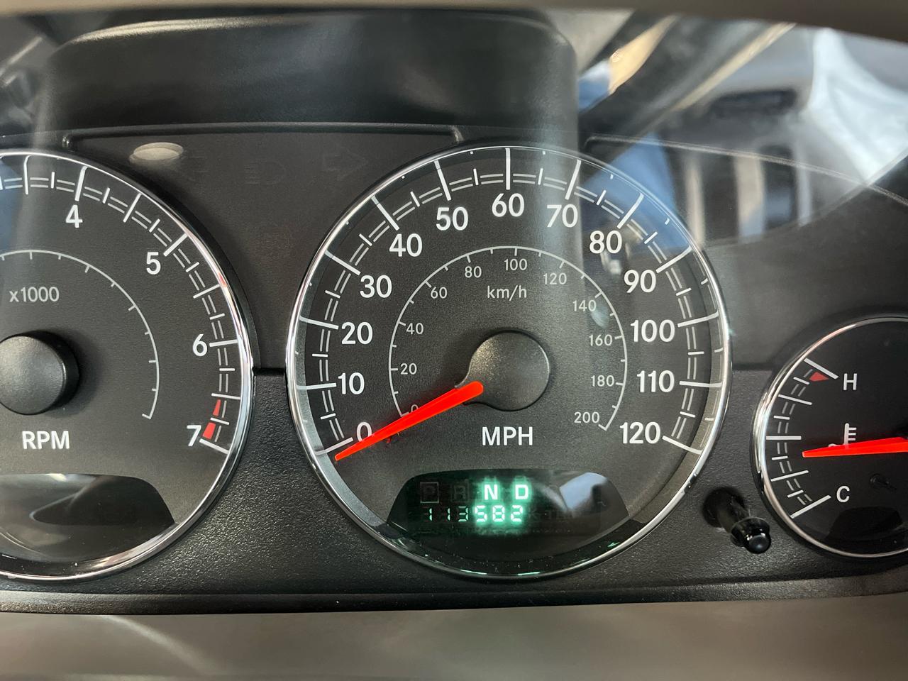 Chrysler Sebring Sedan 2004