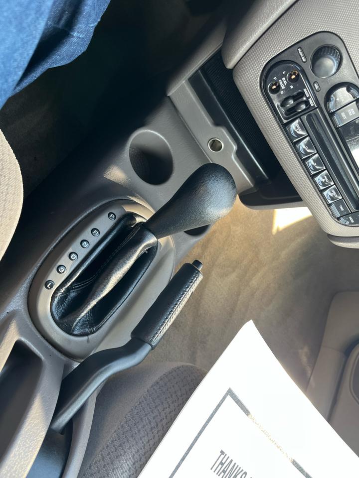 Chrysler Sebring Sedan 2004