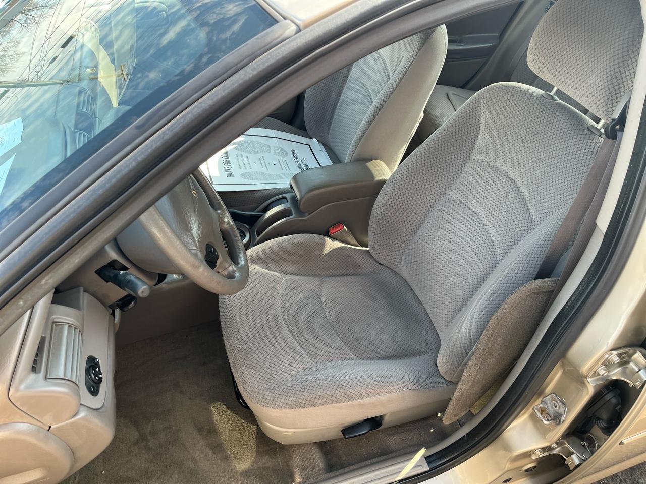 Chrysler Sebring Sedan 2004