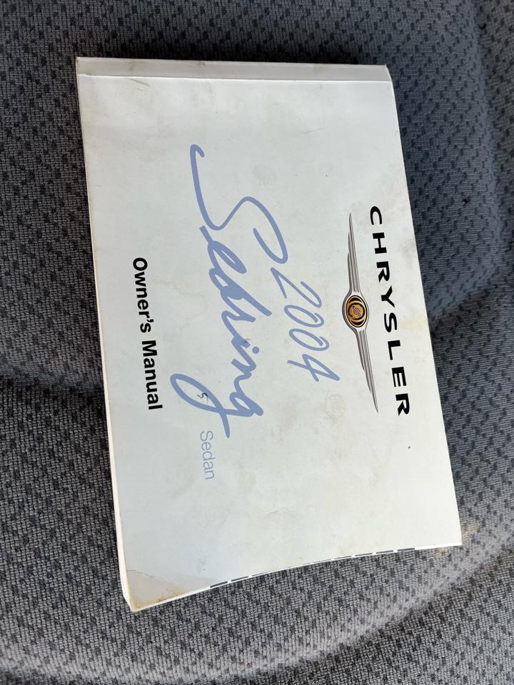 Chrysler Sebring Sedan 2004