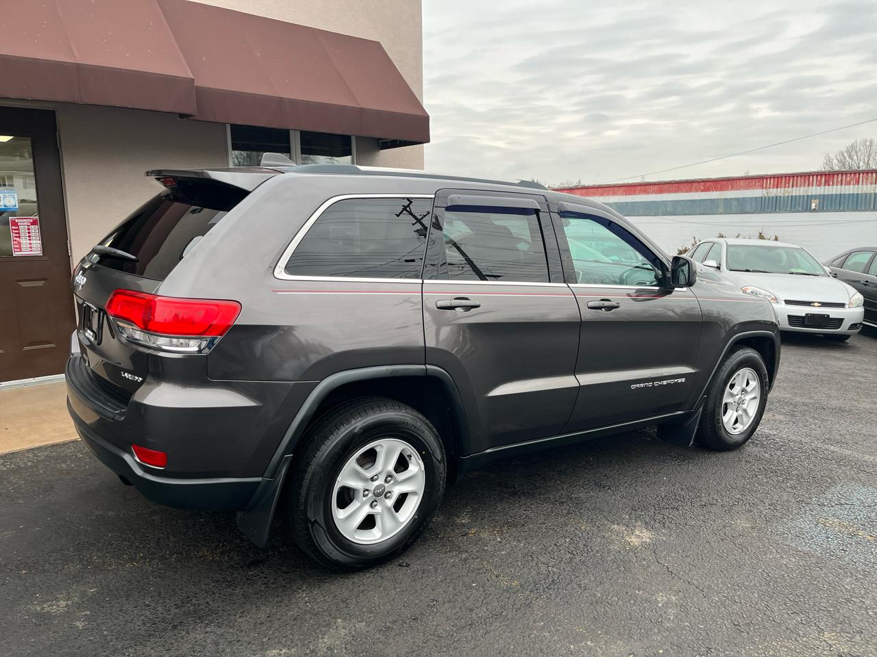 Jeep Grand Cherokee Laredo 4WD 2015