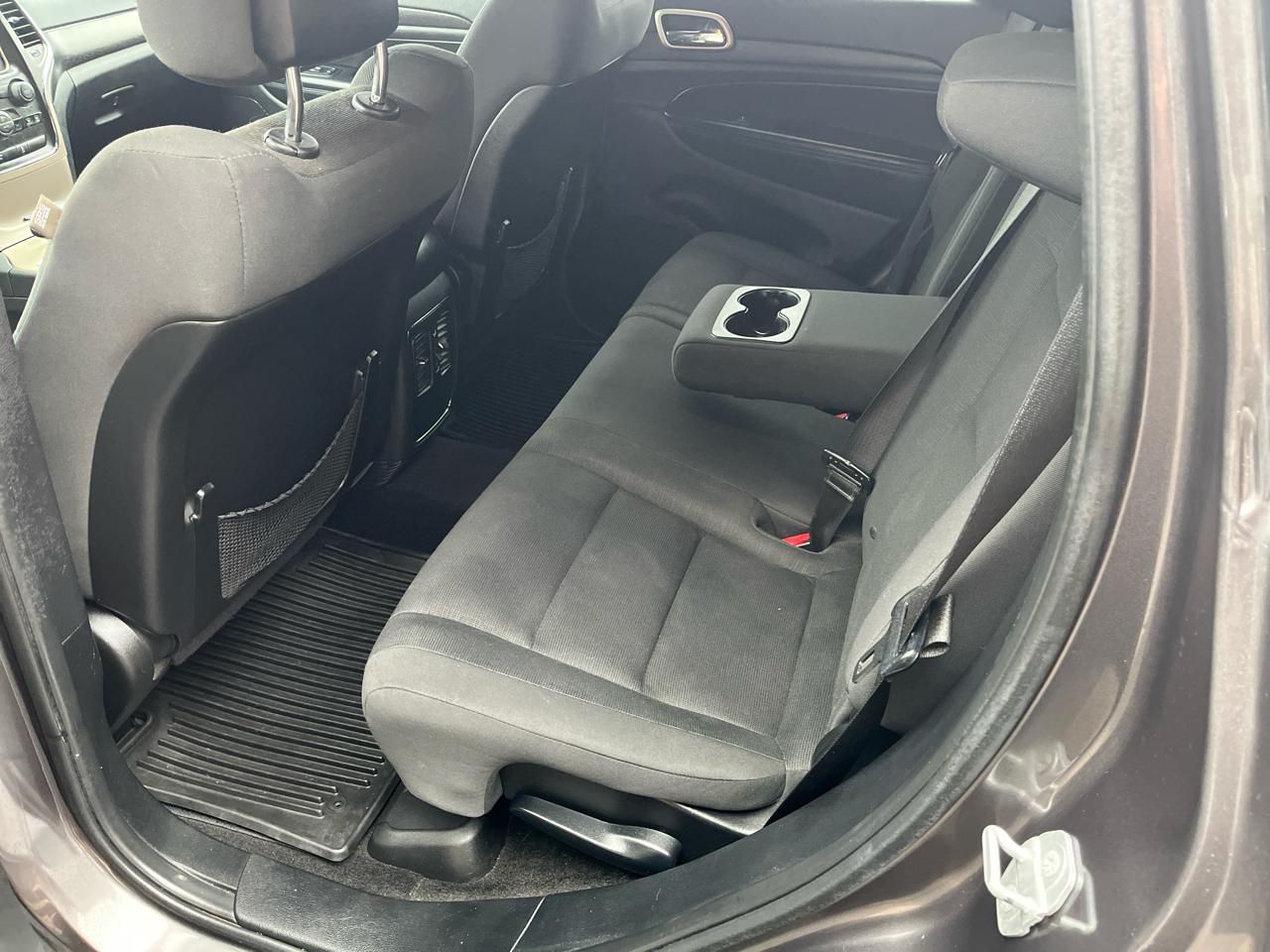 Jeep Grand Cherokee Laredo 4WD 2015