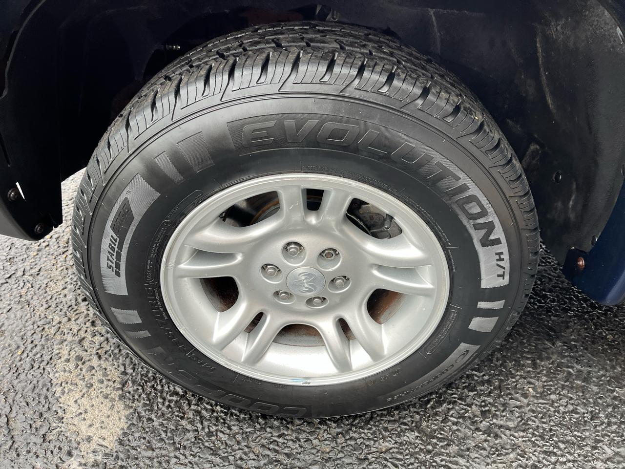 Dodge Dakota 2WD 2003