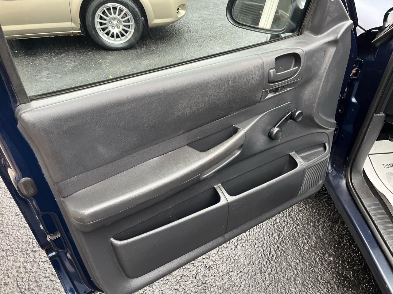 Dodge Dakota 2WD 2003