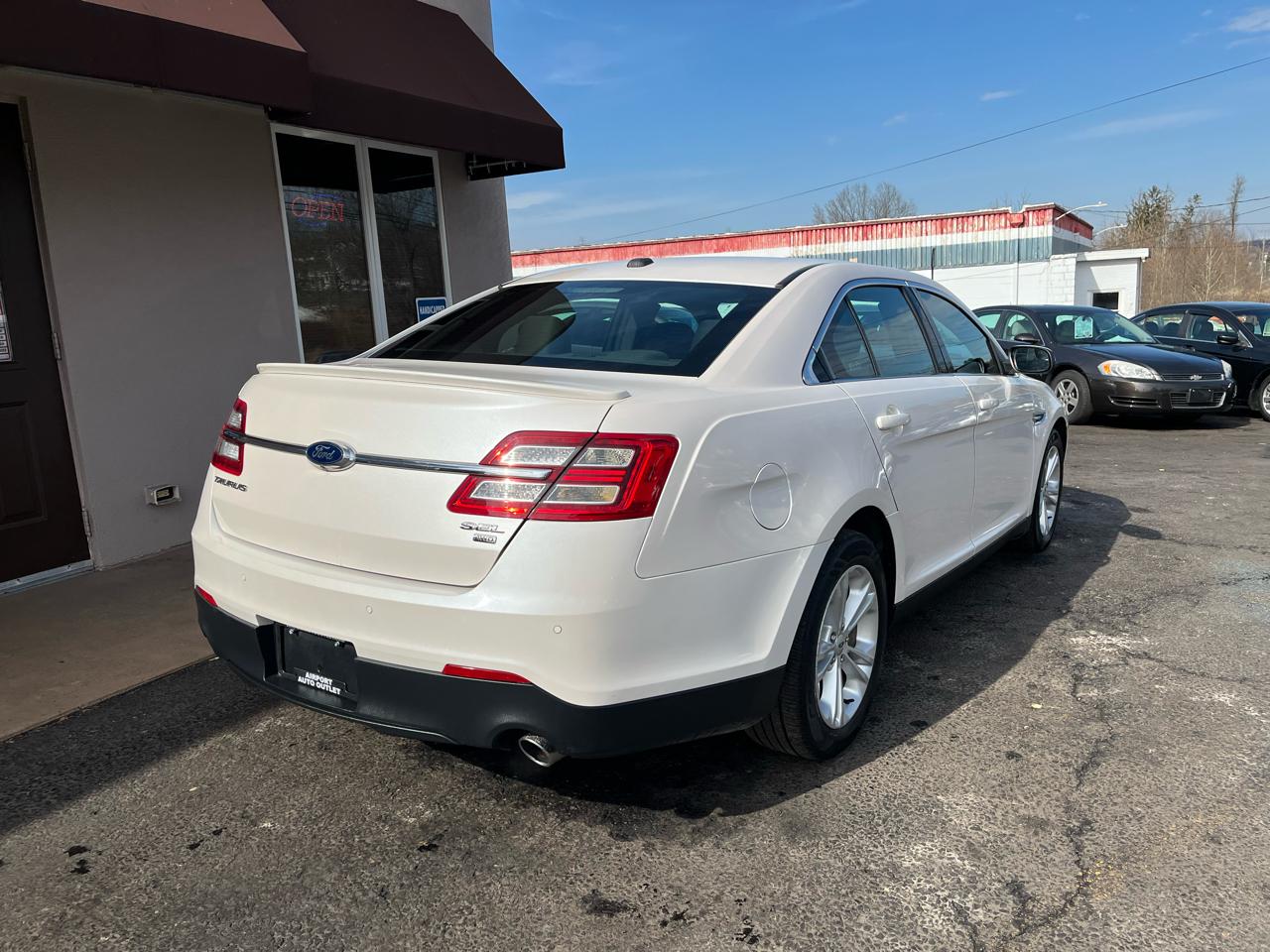Ford Taurus SEL AWD 2015