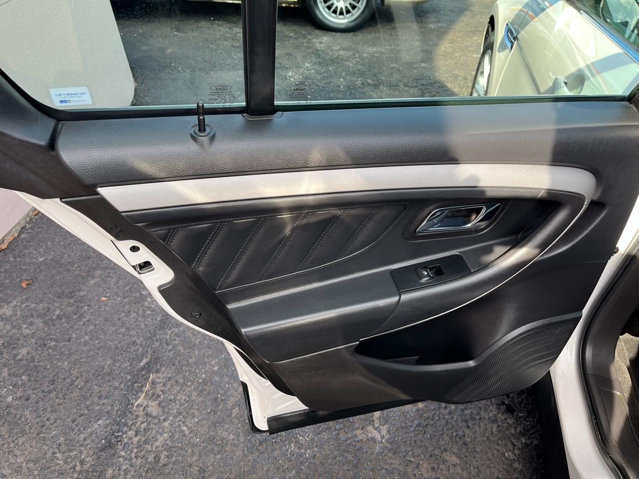 Ford Taurus SEL AWD 2015