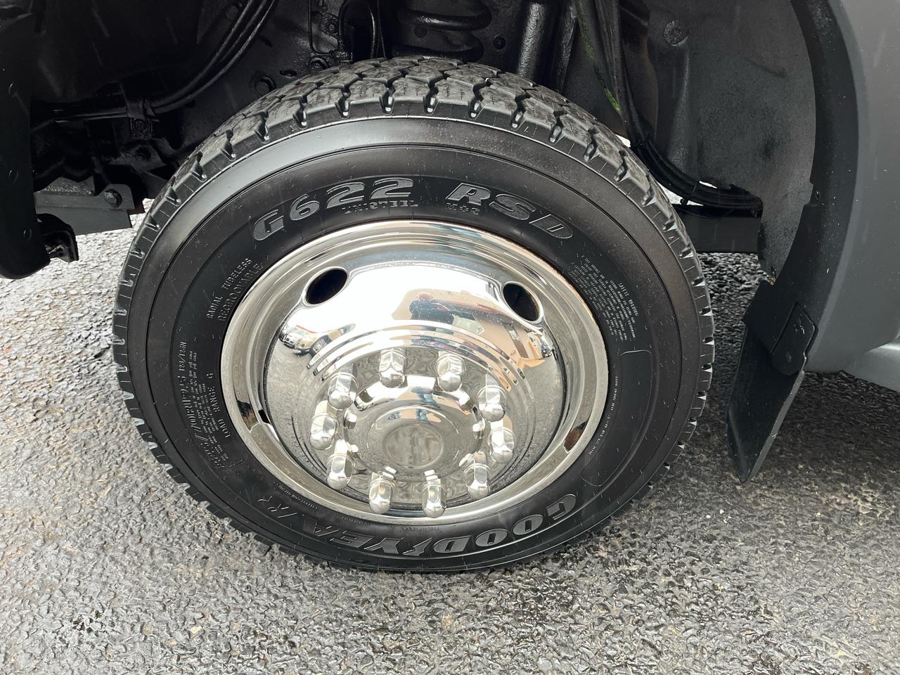 Ford F-550 Regular Cab DRW 4WD 2012