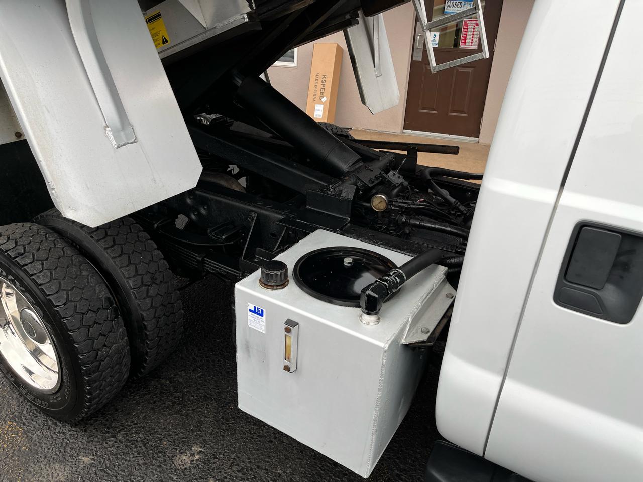 Ford F-550 Regular Cab DRW 4WD 2012