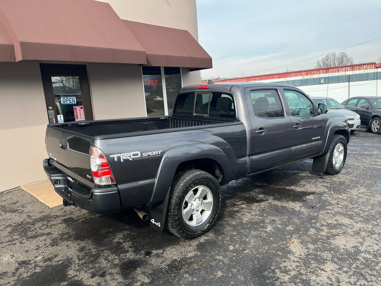 Toyota Tacoma Double Cab Long Bed V6 5AT 4WD 2015