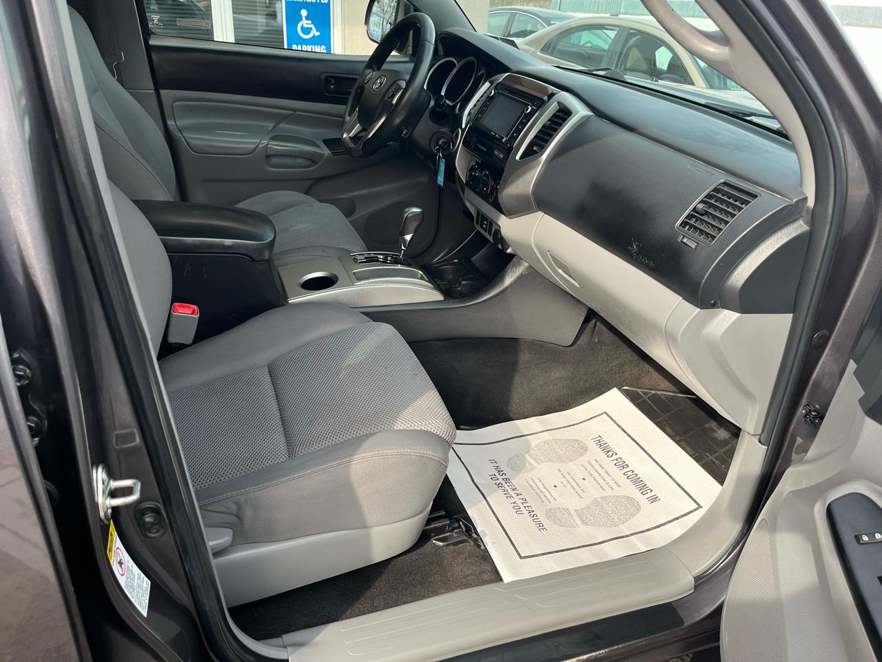 Toyota Tacoma Double Cab Long Bed V6 5AT 4WD 2015