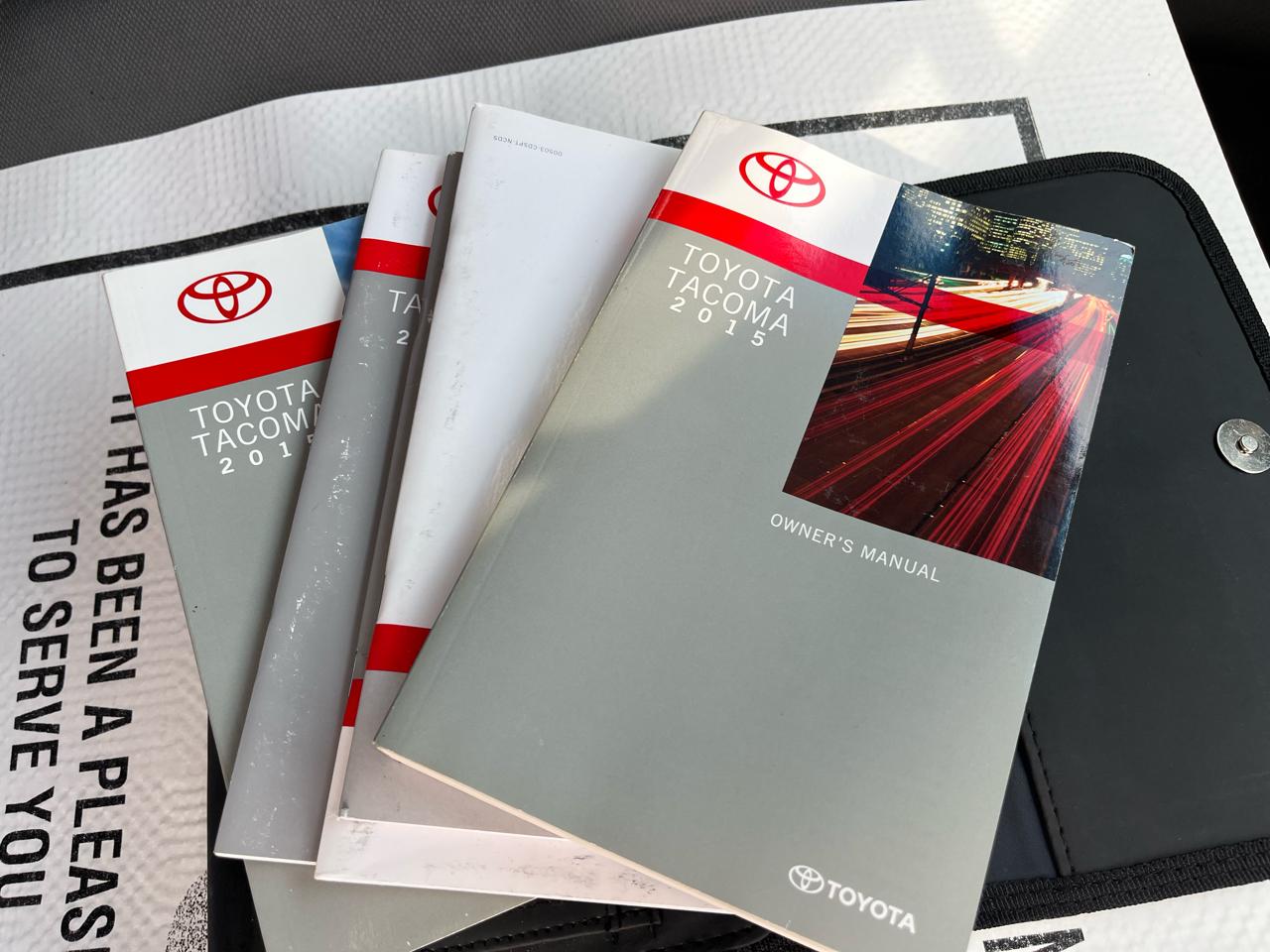 Toyota Tacoma Double Cab Long Bed V6 5AT 4WD 2015