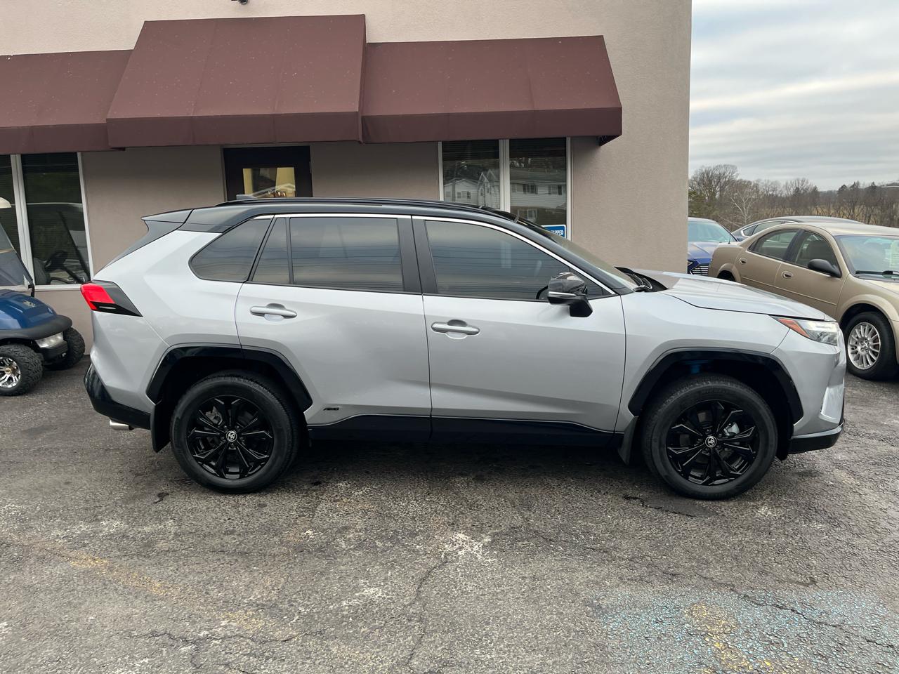 Toyota RAV4 Hybrid XSE 2025