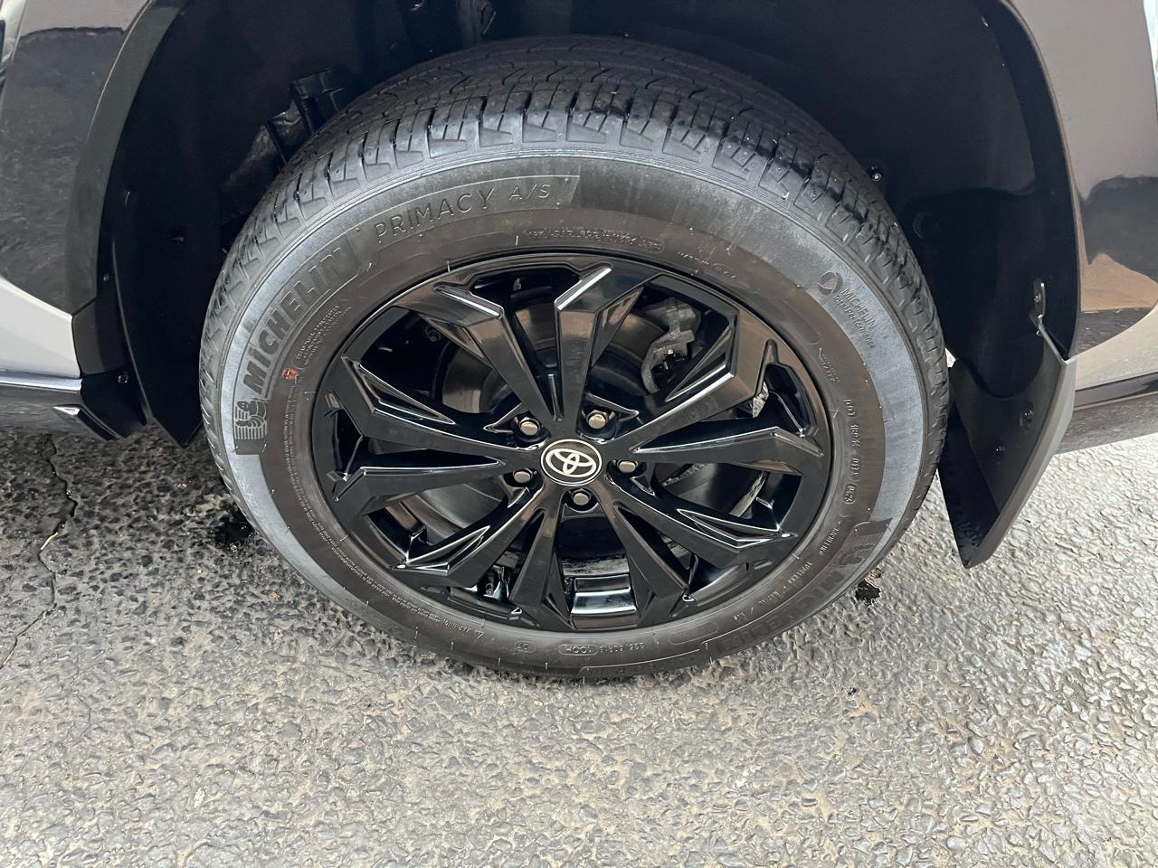 Toyota RAV4 Hybrid XSE 2025