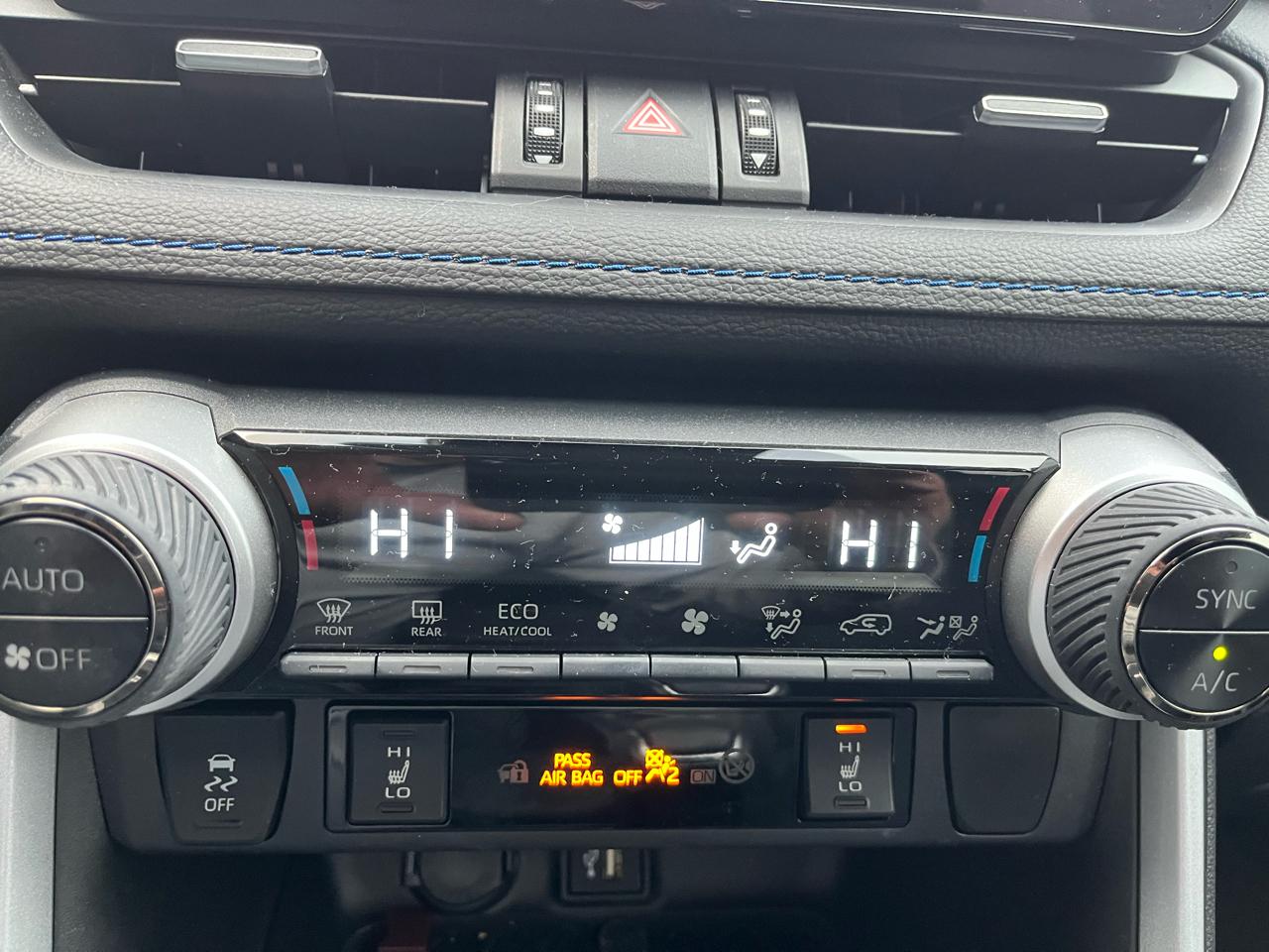 Toyota RAV4 Hybrid XSE 2025