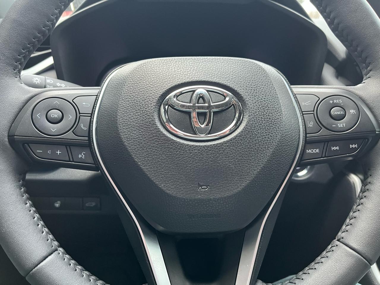 Toyota RAV4 Hybrid XSE 2025