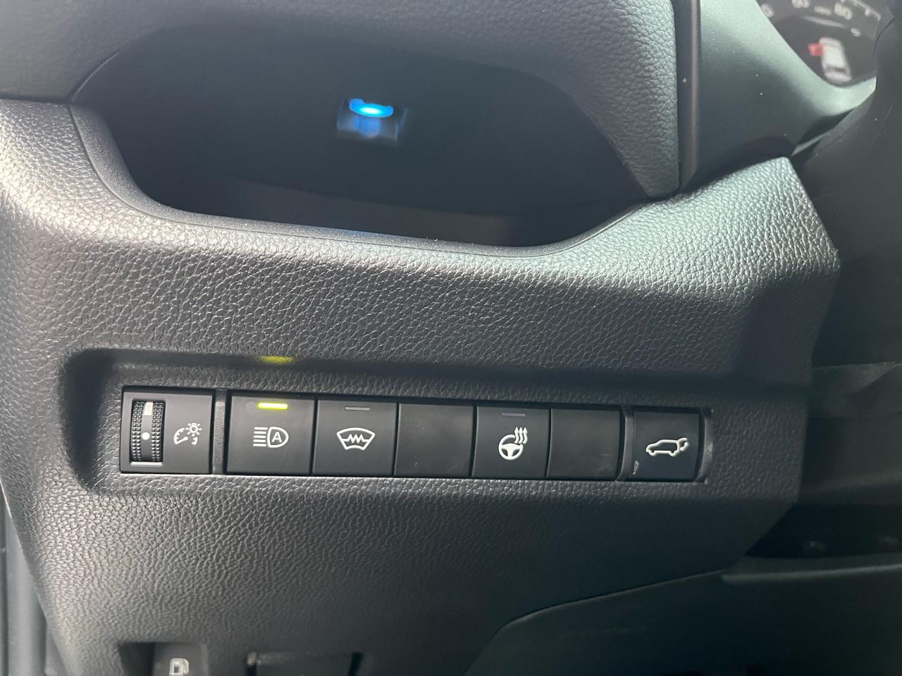 Toyota RAV4 Hybrid XSE 2025