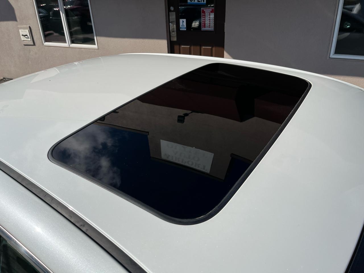 Toyota Camry Hybrid Sedan 2007