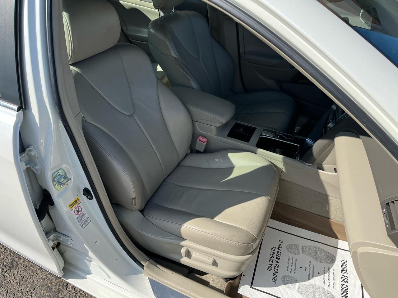 Toyota Camry Hybrid Sedan 2007