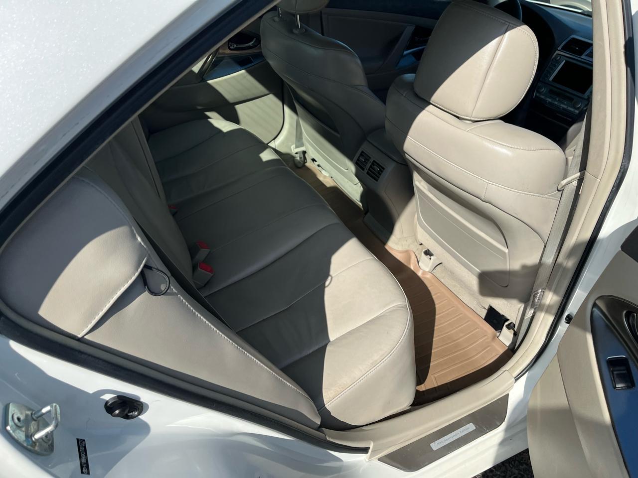 Toyota Camry Hybrid Sedan 2007