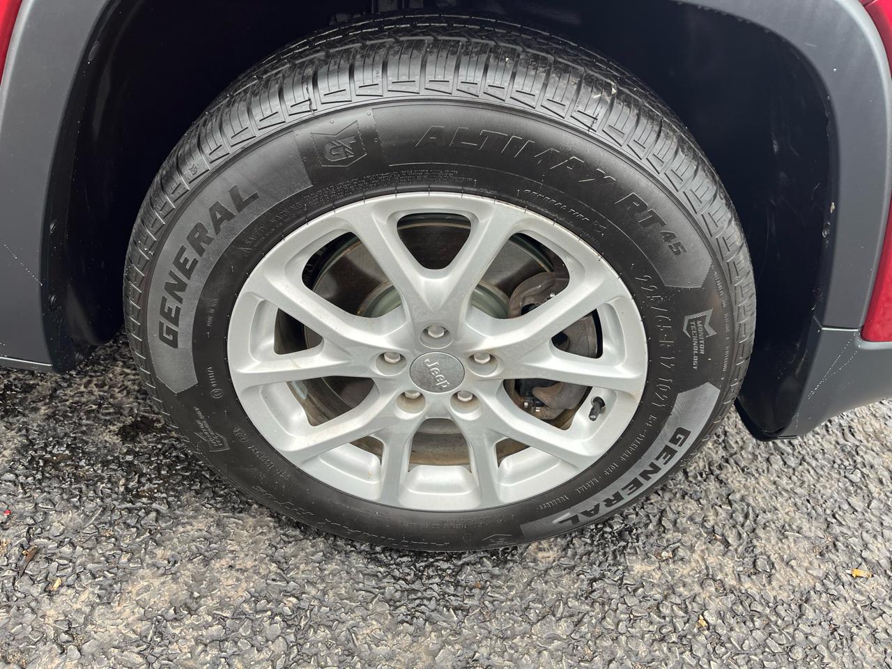 Jeep Cherokee Latitude 4WD 2015