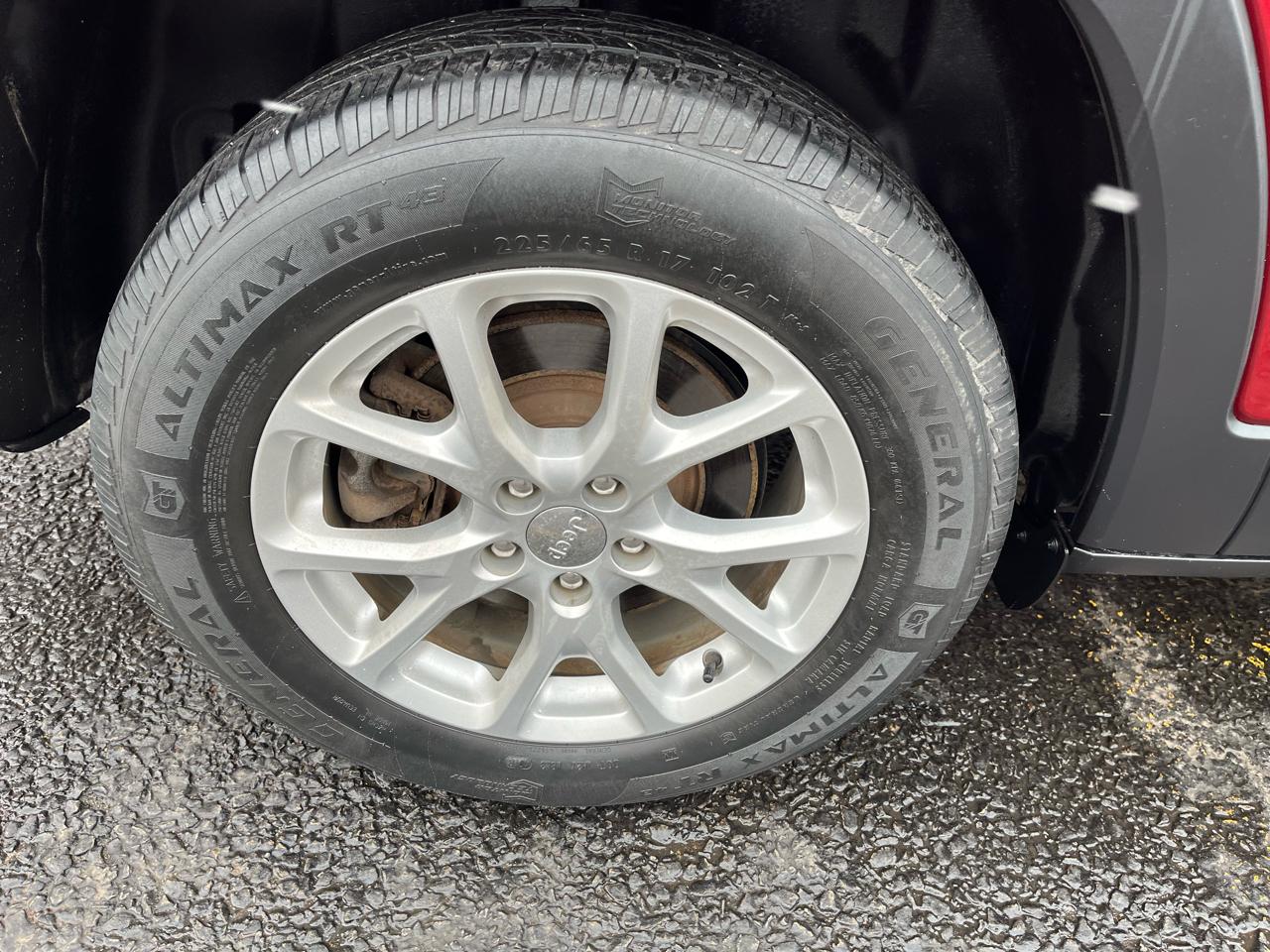 Jeep Cherokee Latitude 4WD 2015