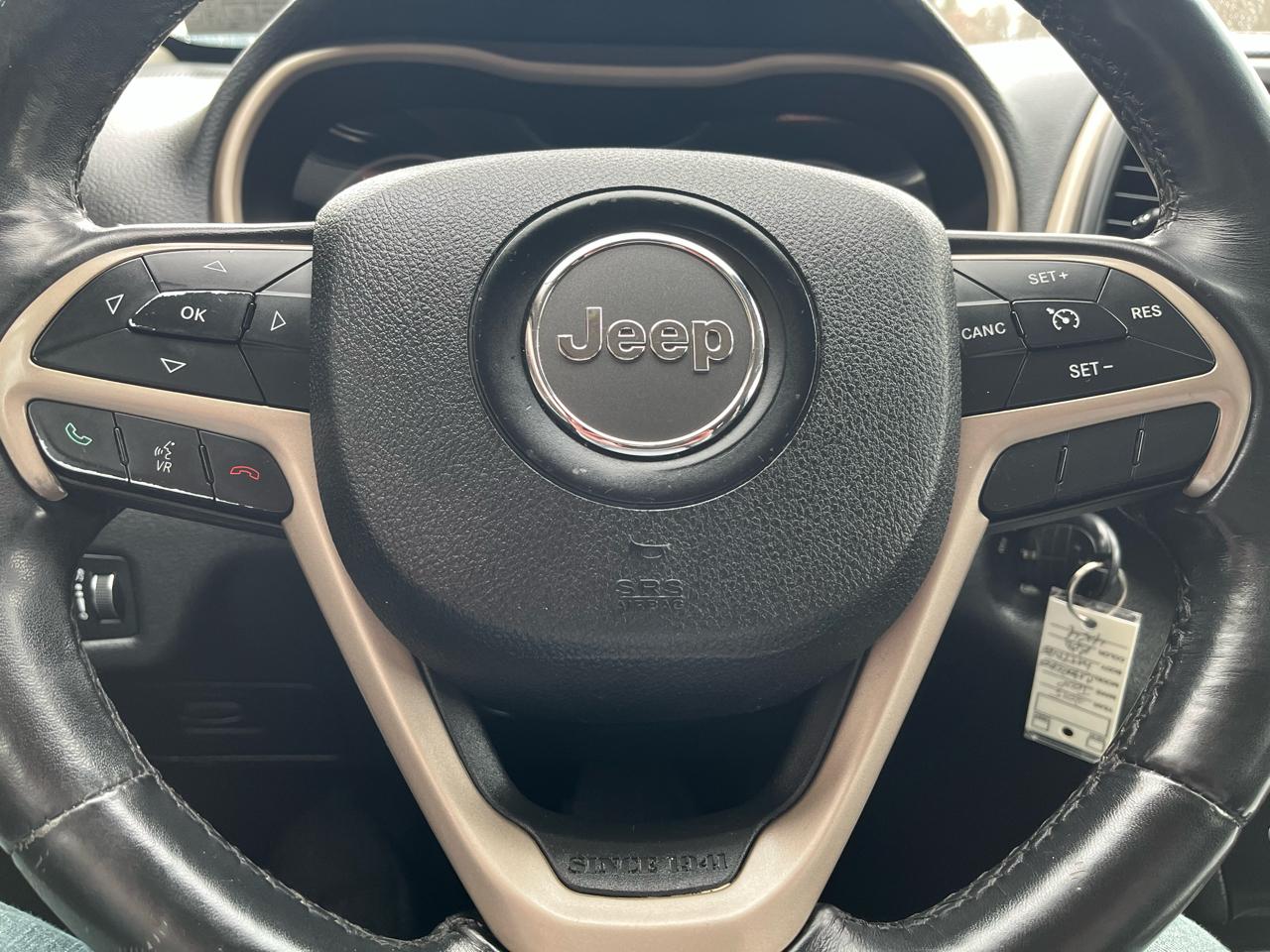 Jeep Cherokee Latitude 4WD 2015